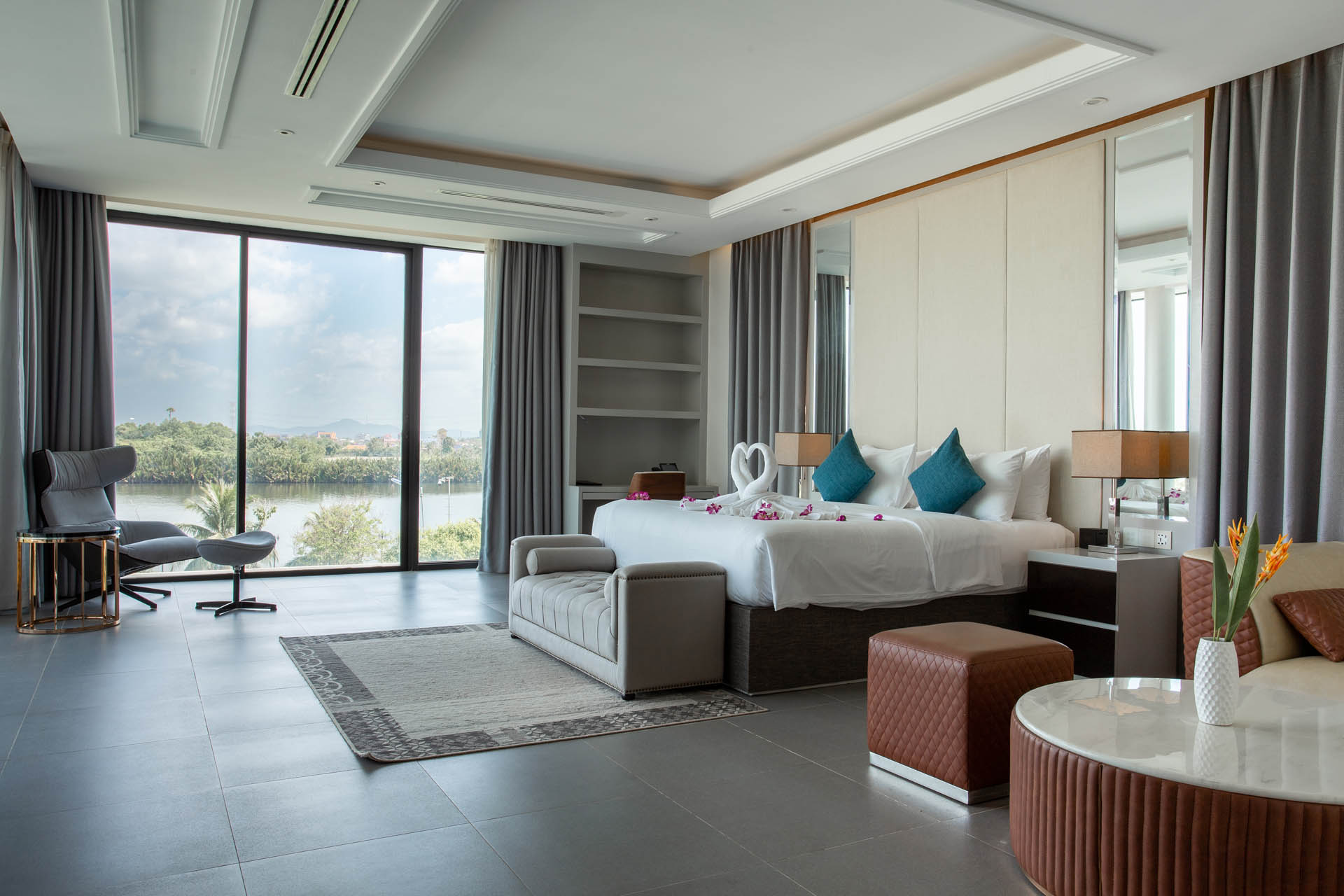 បន្ទប់ Junior Suite Pool view